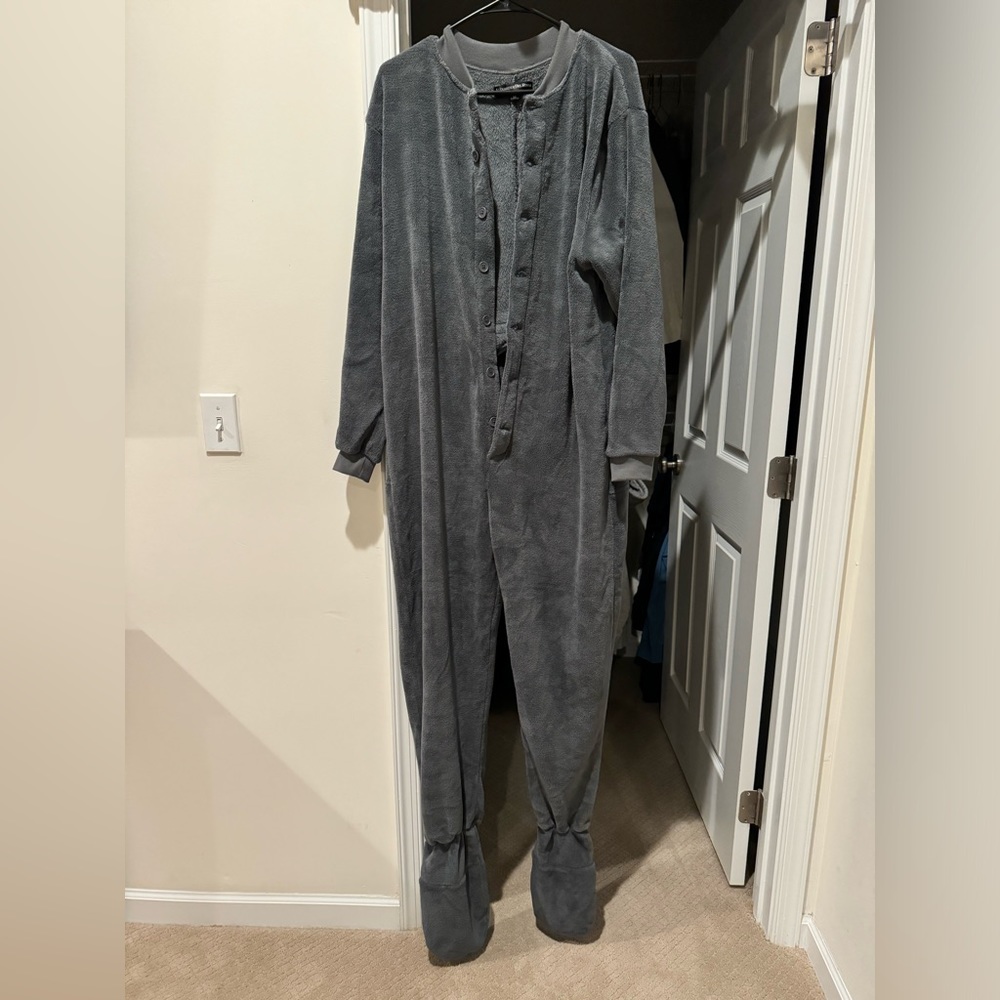 Alexander Del Rosa Men’s Luxury Grey Onesie Pajama - Sophistication & Comfort